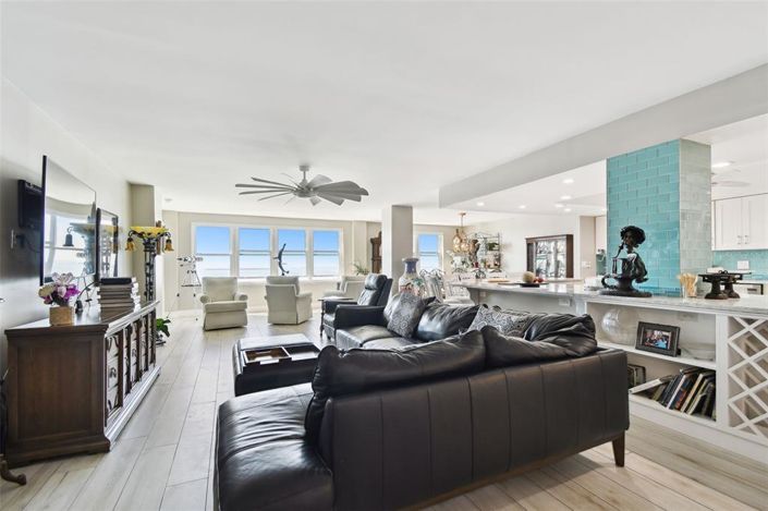 Image No.29-3 Bed Property for sale