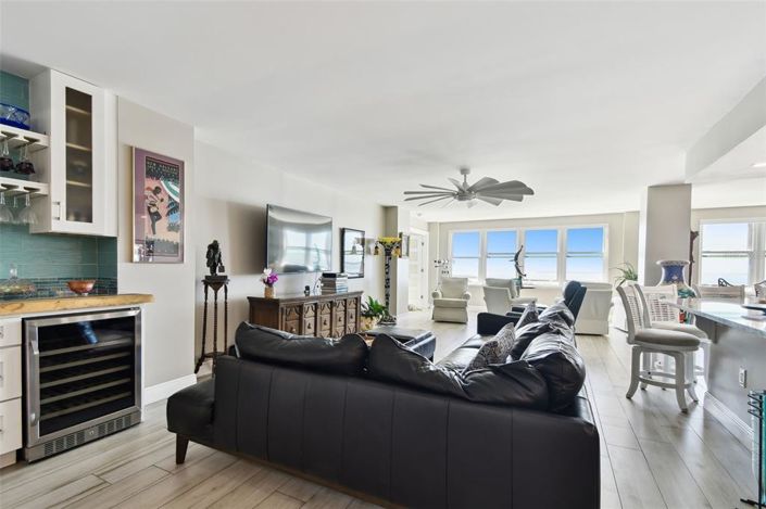 Image No.30-3 Bed Property for sale