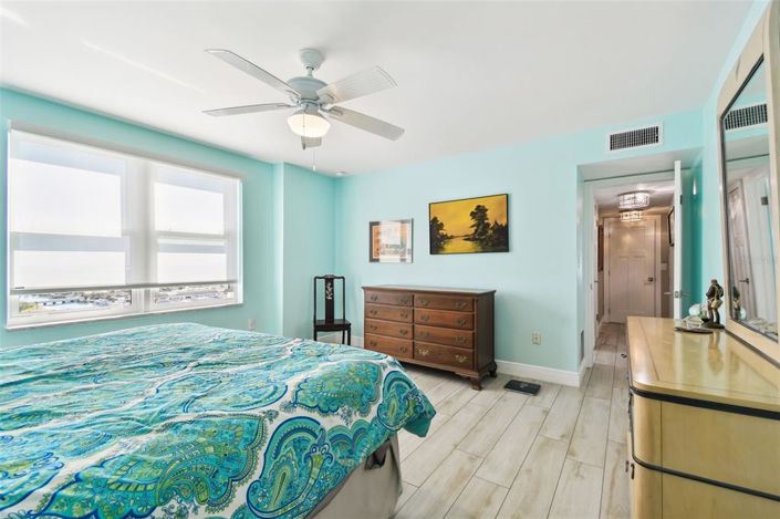 Image No.37-3 Bed Property for sale