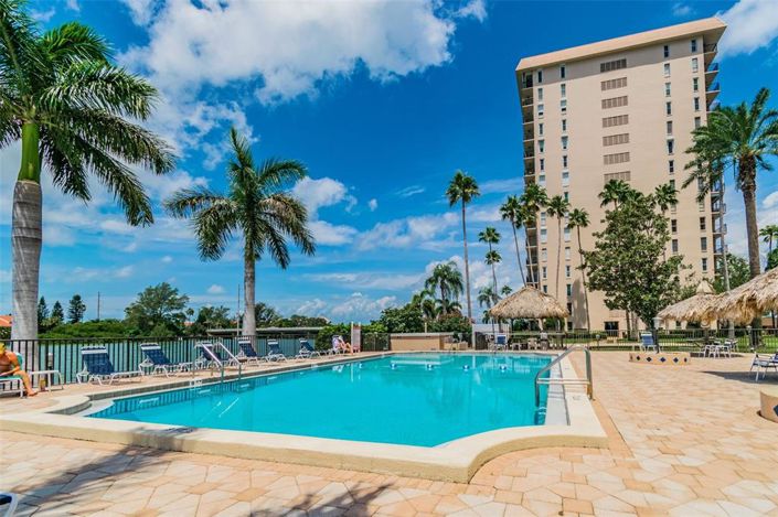 Image No.53-3 Bed Property for sale