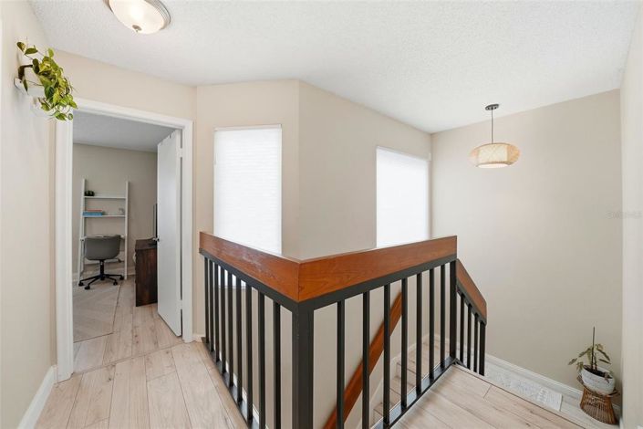 Image No.22-4 Bed Townhouse for sale