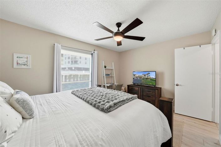 Image No.25-4 Bed Townhouse for sale