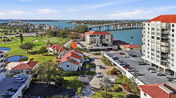 Image No.7-4 Bed Townhouse for sale