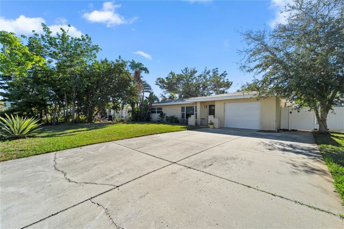 Image No.4-2 Bed Property for sale