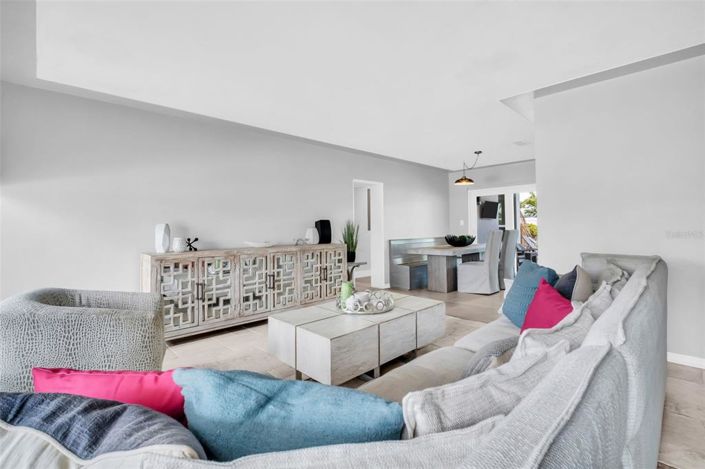 Image No.14-3 Bed Property for sale