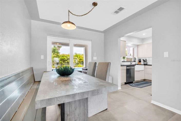 Image No.22-3 Bed Property for sale