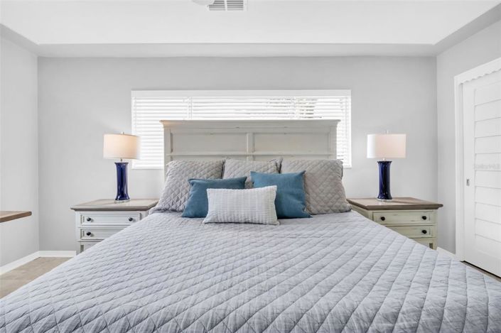 Image No.42-3 Bed Property for sale