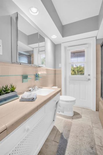 Image No.51-3 Bed Property for sale