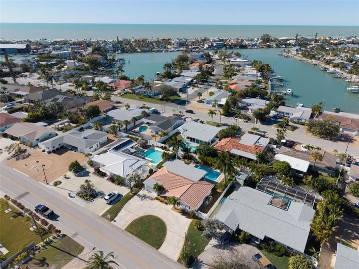 Image No.58-3 Bed Property for sale