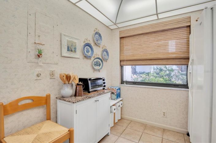 Image No.16-2 Bed Property for sale