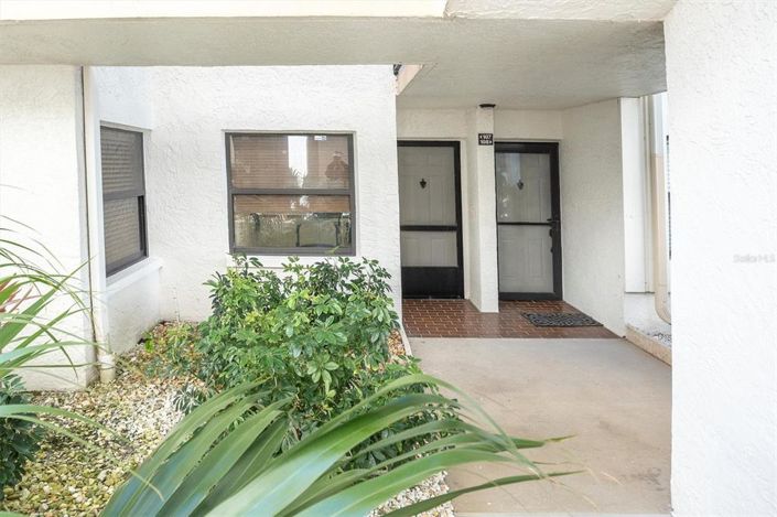 Image No.4-2 Bed Property for sale