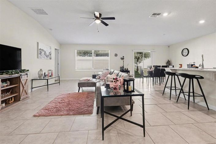 Image No.10-4 Bed Property for sale