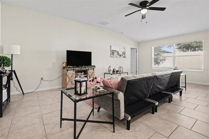 Image No.9-4 Bed Property for sale