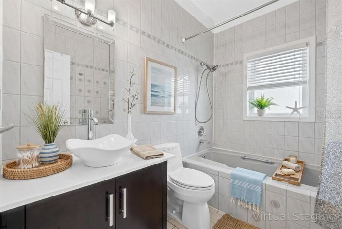 Image No.28-6 Bed Property for sale