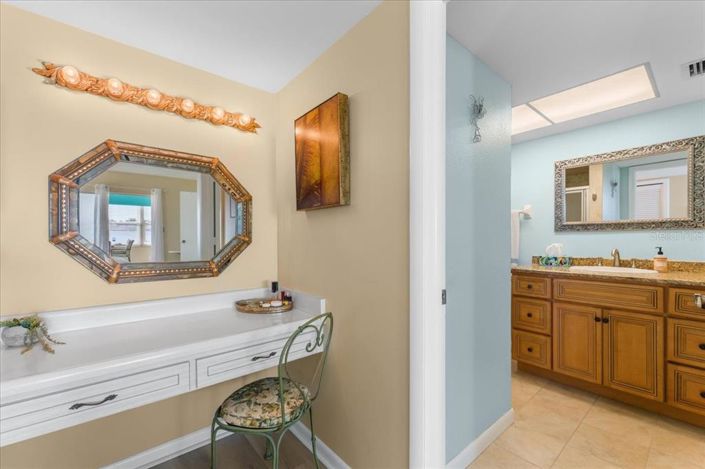 Image No.16-2 Bed Property for sale