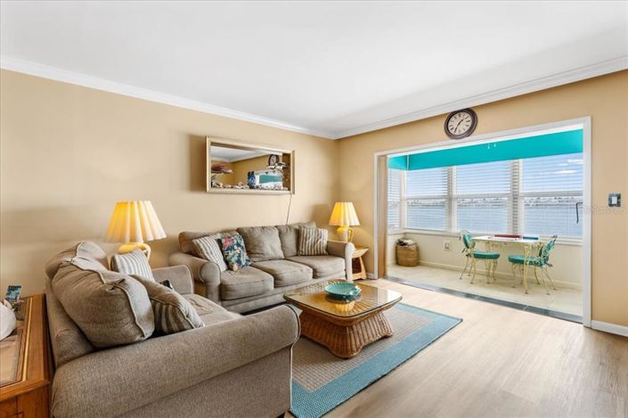 Image No.3-2 Bed Property for sale