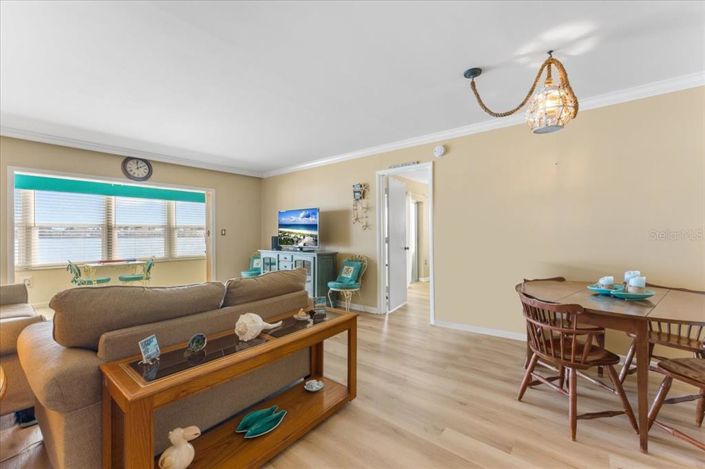 Image No.4-2 Bed Property for sale