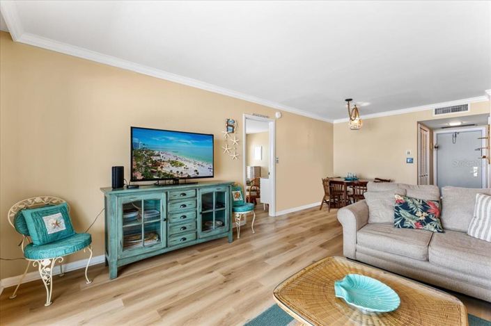 Image No.6-2 Bed Property for sale