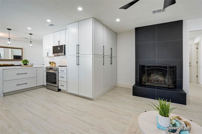 Image No.17-2 Bed Property for sale