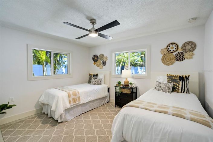 Image No.20-2 Bed Property for sale