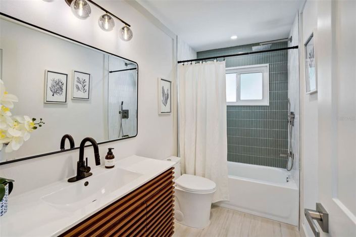 Image No.21-2 Bed Property for sale