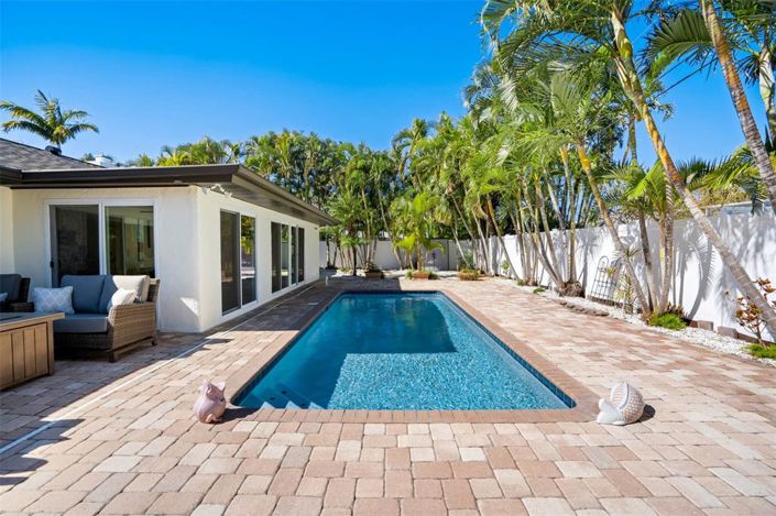 Image No.23-2 Bed Property for sale