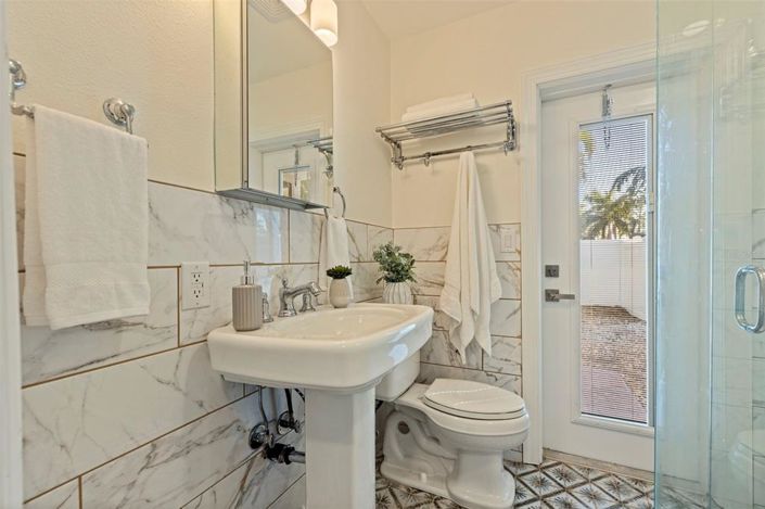 Image No.19-3 Bed Property for sale