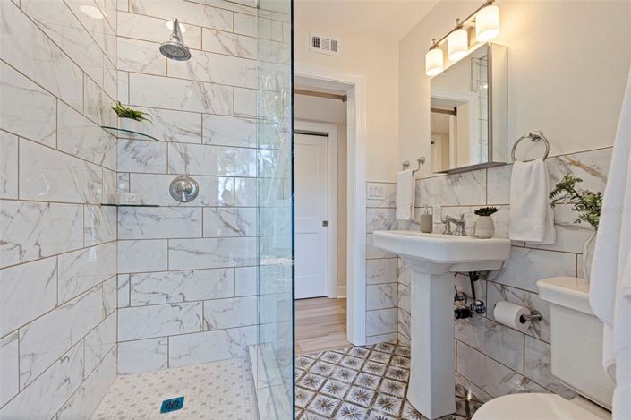 Image No.20-3 Bed Property for sale