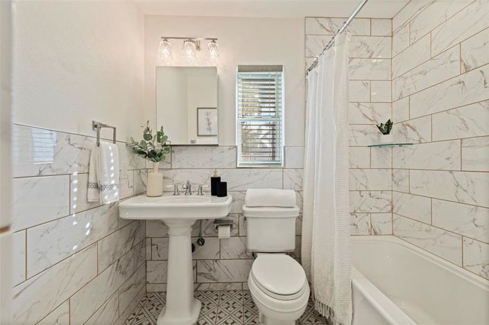 Image No.24-3 Bed Property for sale