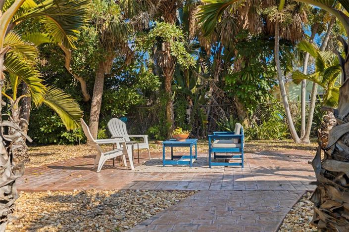 Image No.28-3 Bed Property for sale