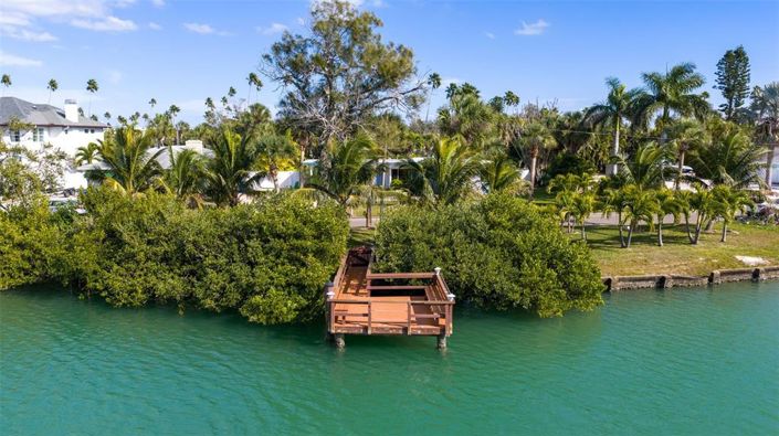 Image No.37-3 Bed Property for sale