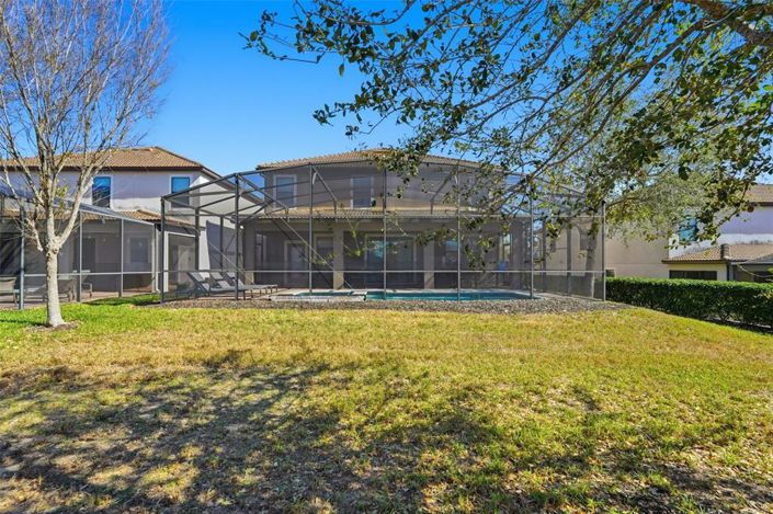 Image No.5-8 Bed Property for sale