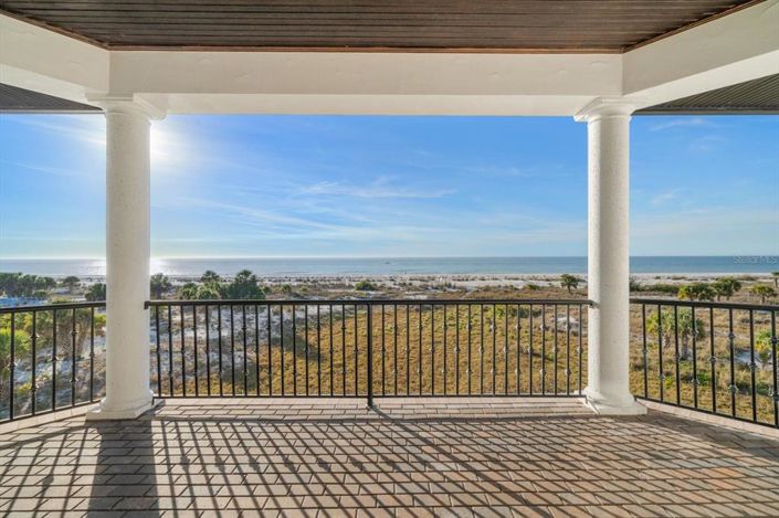 Image No.43-5 Bed Property for sale