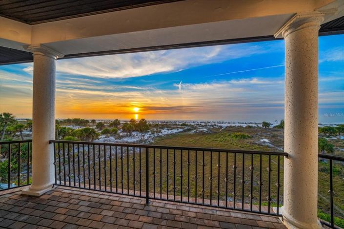 Image No.44-5 Bed Property for sale