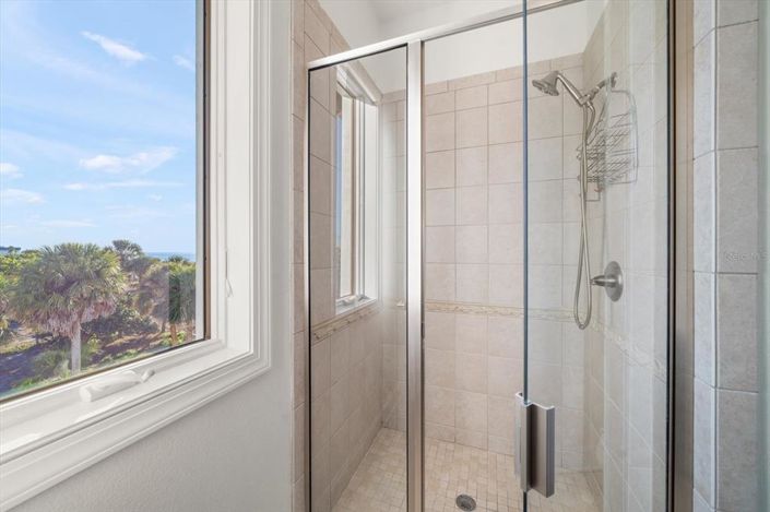 Image No.49-5 Bed Property for sale