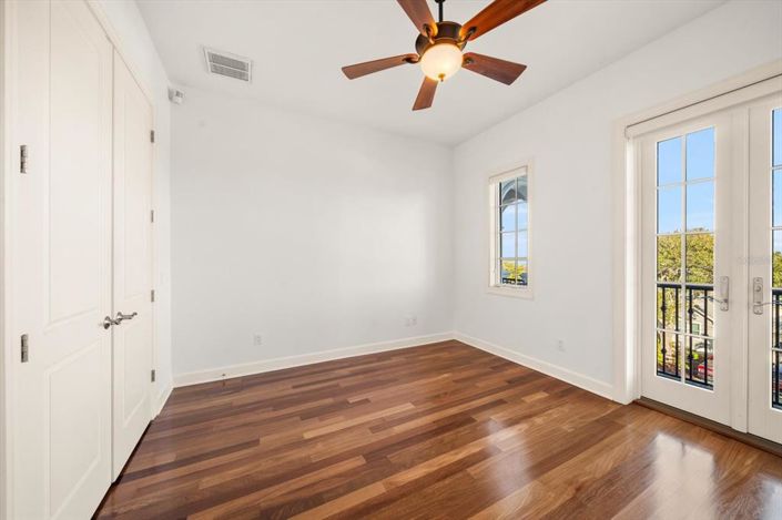 Image No.50-5 Bed Property for sale