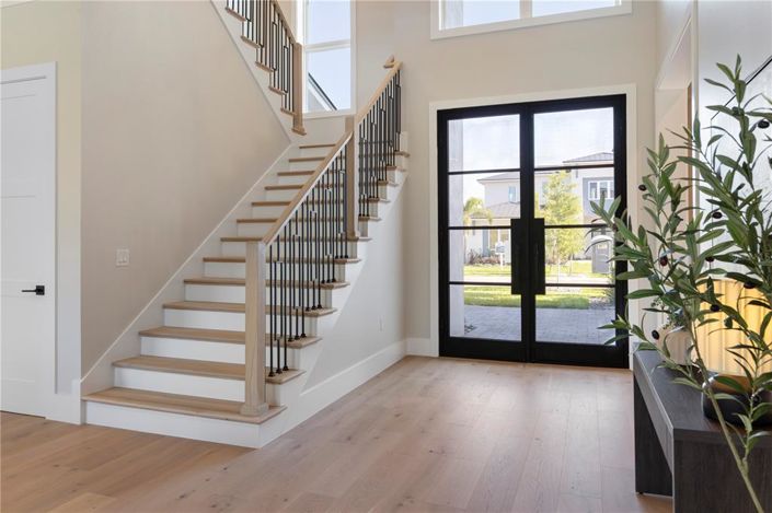 Image No.5-5 Bed Property for sale