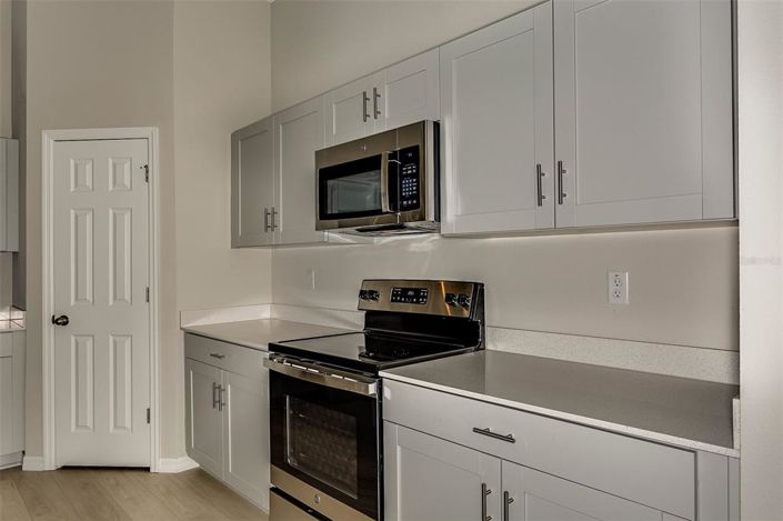 Image No.5-4 Bed Property for sale