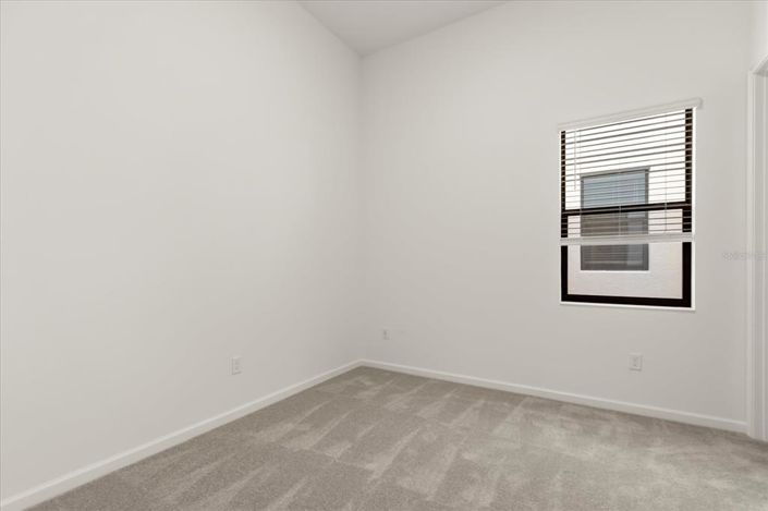 Image No.21-12 Bed Property for sale