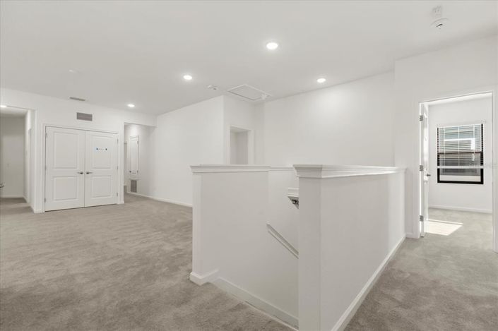 Image No.24-12 Bed Property for sale