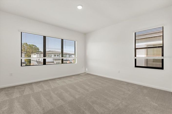 Image No.39-12 Bed Property for sale