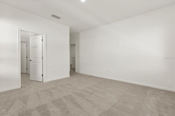 Image No.40-12 Bed Property for sale