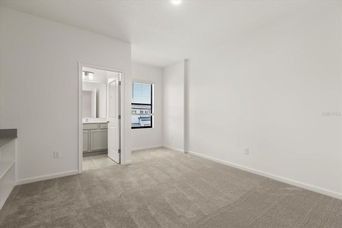 Image No.43-12 Bed Property for sale