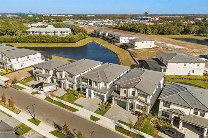 Image No.55-12 Bed Property for sale