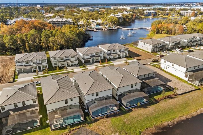 Image No.57-12 Bed Property for sale