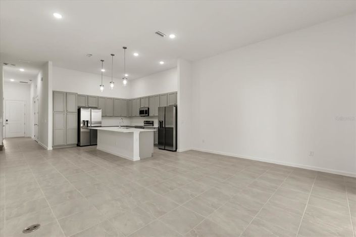 Image No.6-12 Bed Property for sale