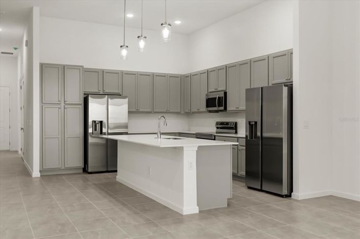 Image No.7-12 Bed Property for sale