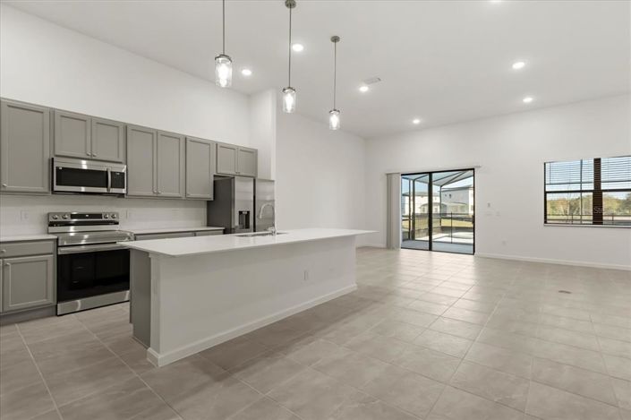 Image No.9-12 Bed Property for sale