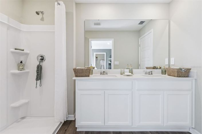 Image No.24-Propriété de 4 chambres à vendre à Davenport