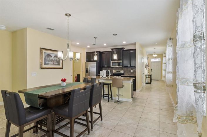 Image No.10-3 Bed Property for sale